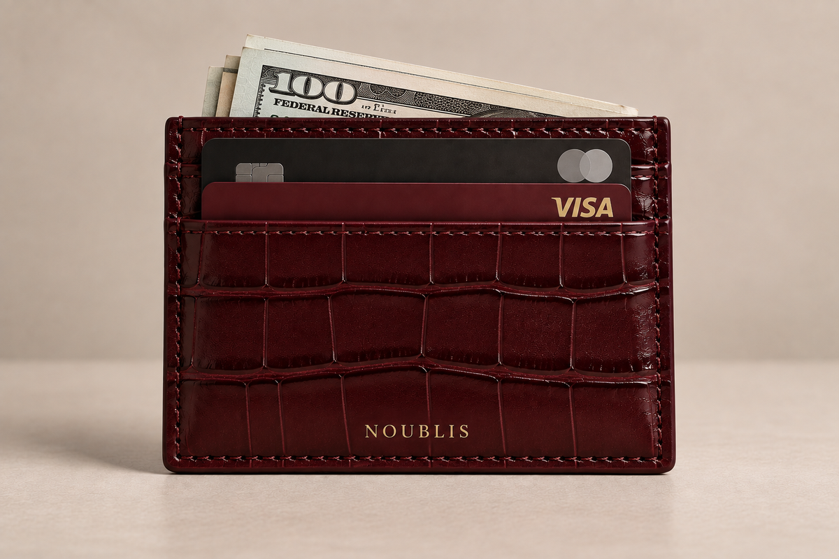 Noublis midnight red card Holder